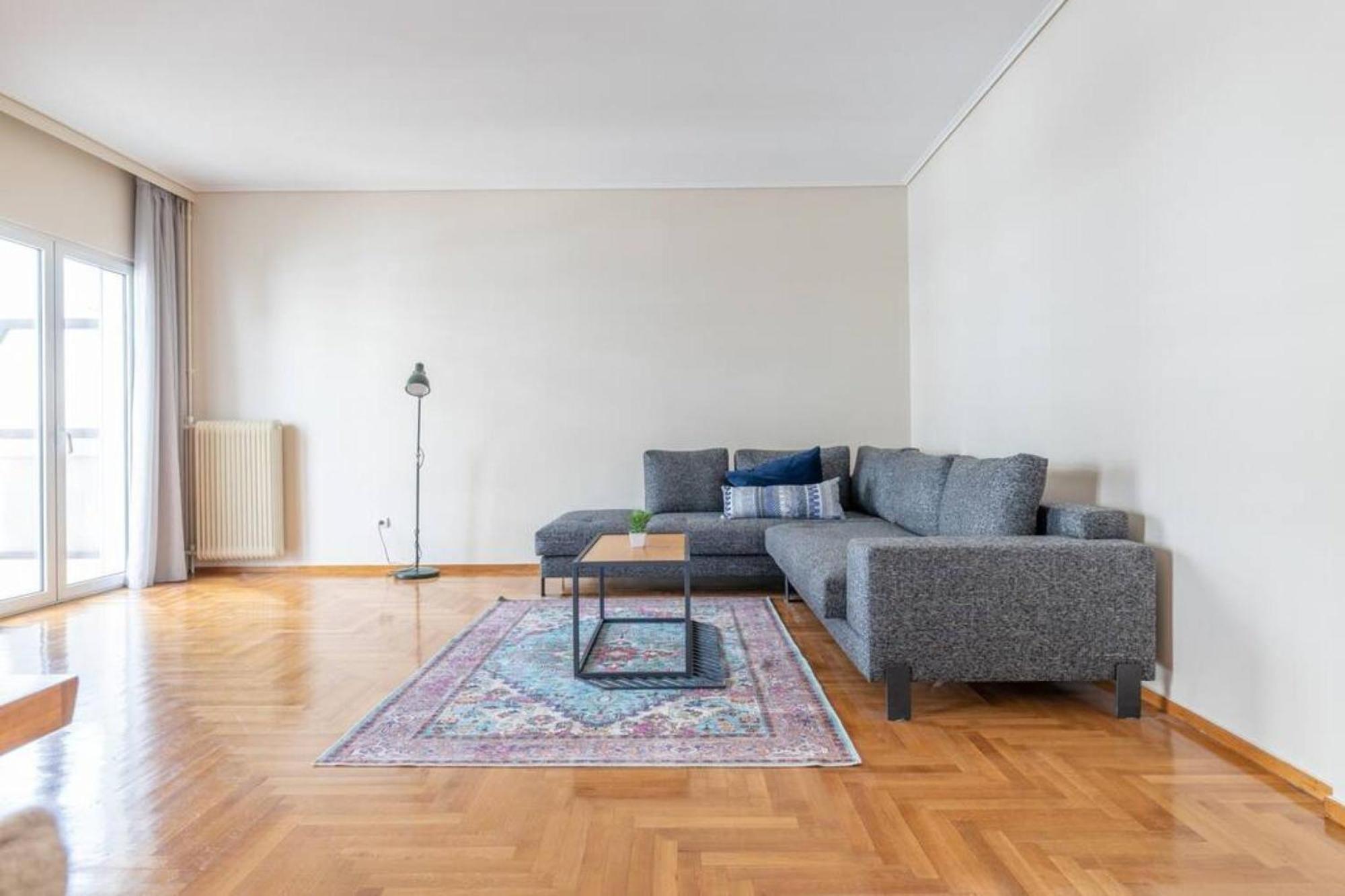 Amfitritis Family Lux Apartment At Palaio Faliro Athena Bagian luar foto