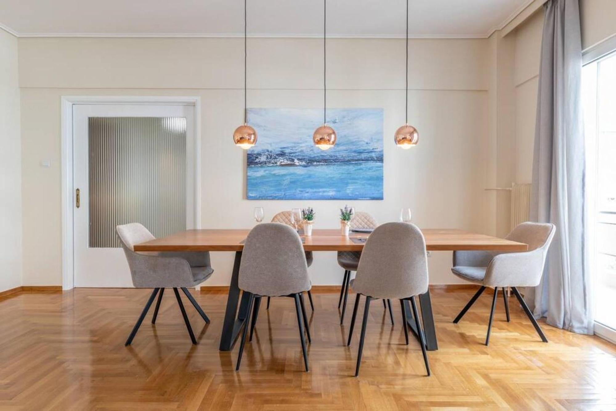 Amfitritis Family Lux Apartment At Palaio Faliro Athena Bagian luar foto